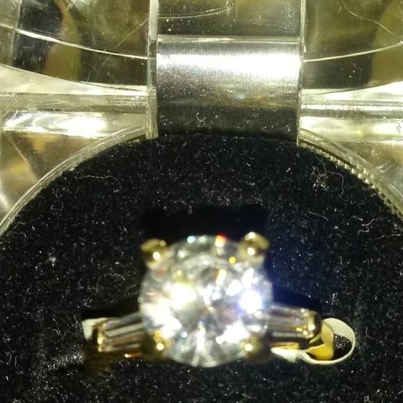 Beautiful Womens Rings - Picture 9 of 10